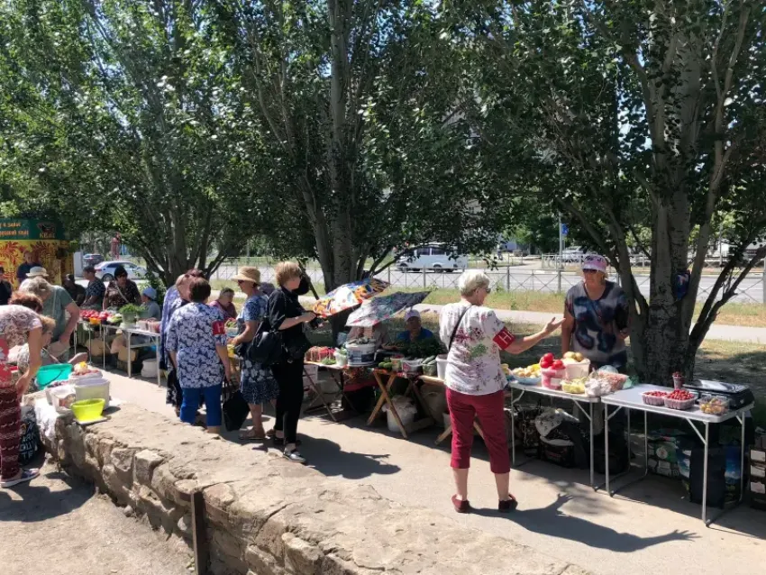 В Волжском прошел очередной рейд по местам несанкционированной торговли