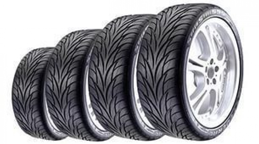 В Волжском работник автомойки похитил четыре покрышки 