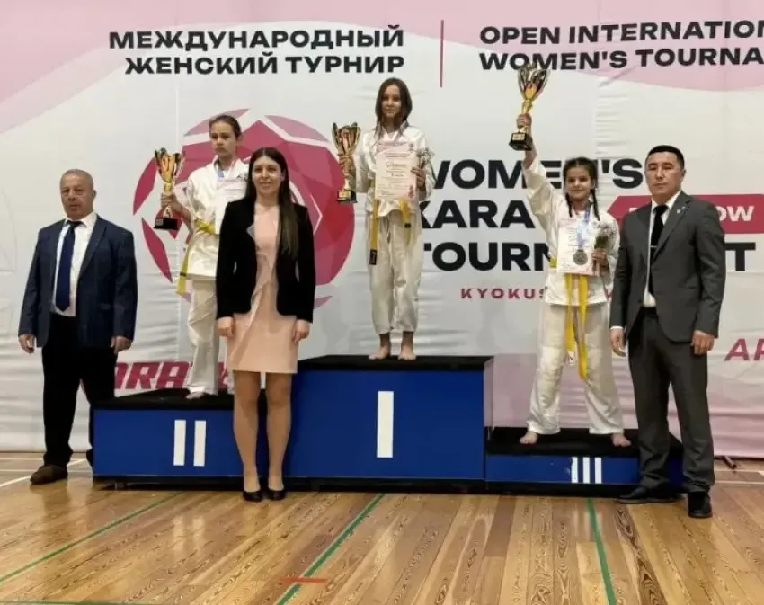 «Волжские алмазы» сияют на международной арене: три золота и бронза на турнире по киокушин каратэ