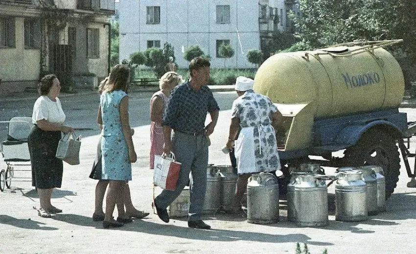 Жизнь по ГОСТу или один день советской семьи из Волжского: ретрорепортаж