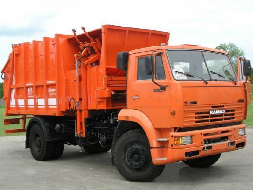 В Волгоградском муниципальном предприятии «Автокоммунтранс» недосчитались мусоровозов 