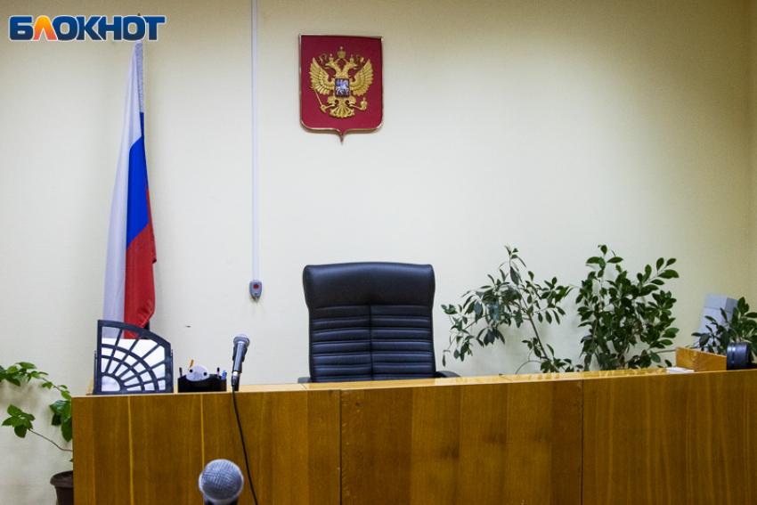 В Волжском задержан дроппер: передача банковских карт обернулась уголовным делом