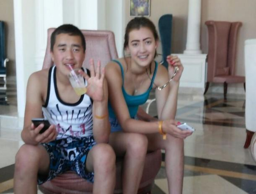 С днем рождения, Адель и Аселя!