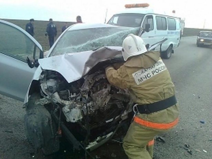 ДТП со смертельным исходом: на Волгоградской трассе погибли двое