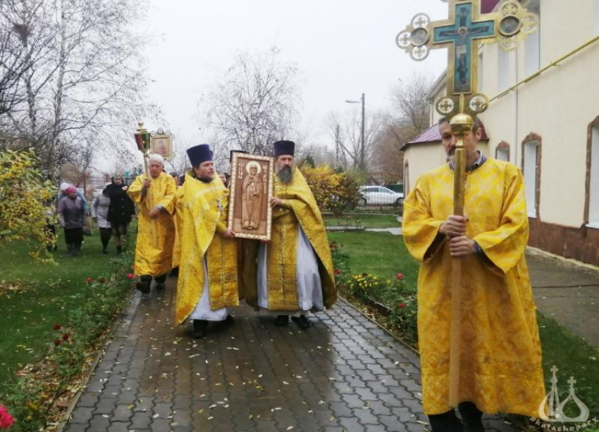 Престольный праздник отметили волжане в Свято-Тихоновском приходе