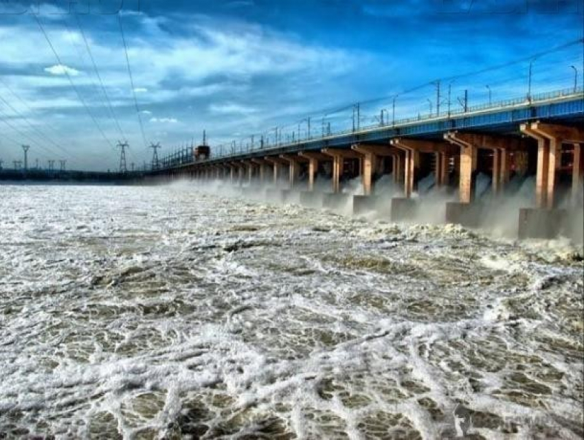 На Волжской ГЭС увеличили среднесуточный сброс воды