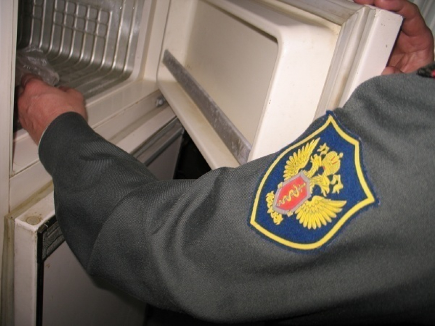 На западе Волгограда студент хранил амфетамин в морозилке