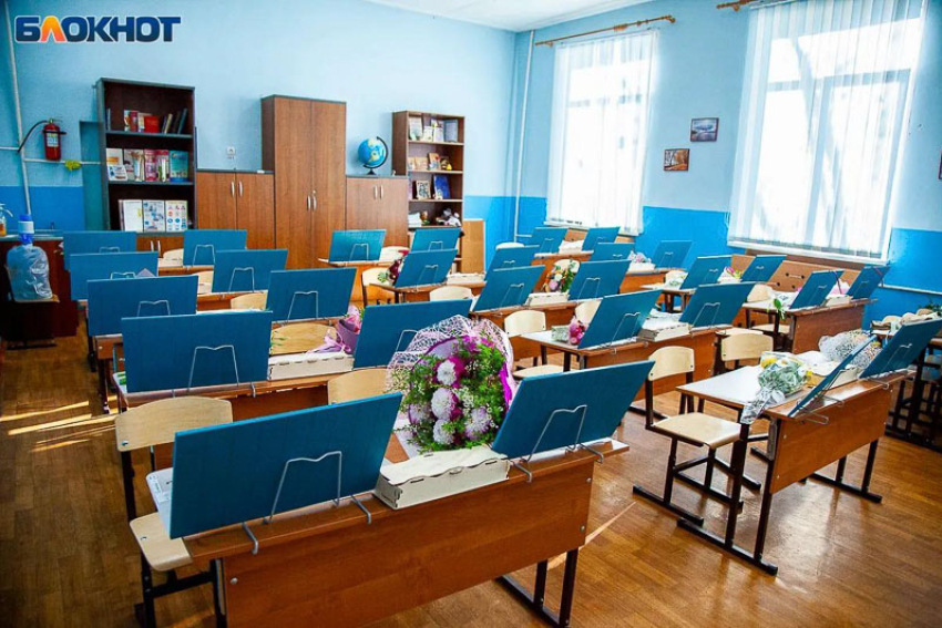 1 сентября в Волгоградской области: линейки — очно, родители — на празднике, безопасность — на особом контроле