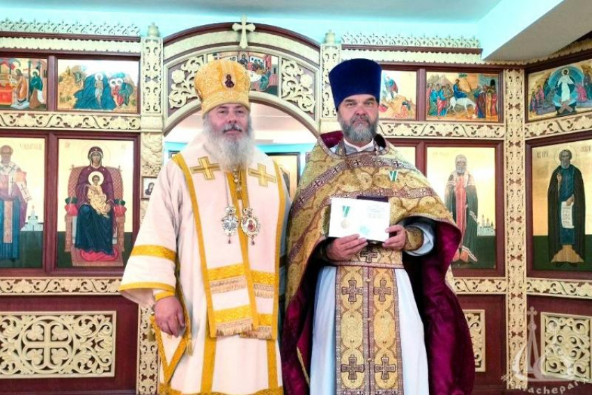 Благочинному города Волжского вручили Медаль Ордена Русской Православной Церкви