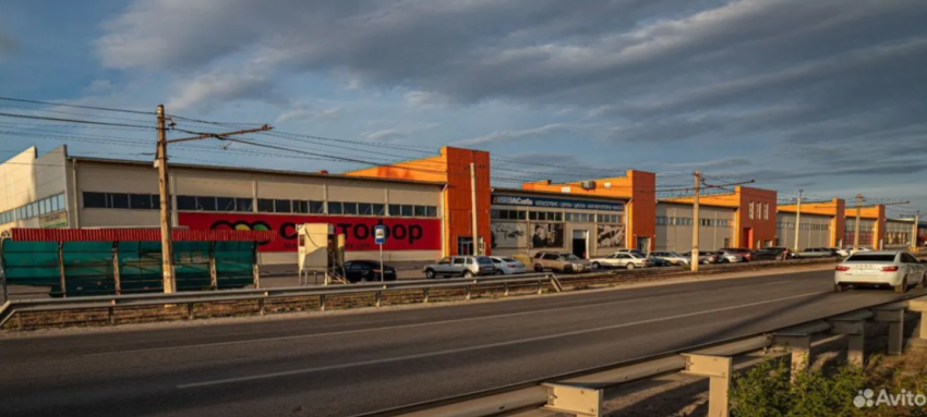Крупный ТРЦ продают в Волжском за 380 миллионов рублей