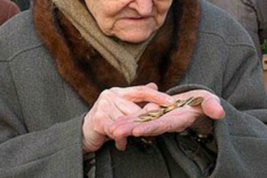 В Волгограде пенсионерка отдала мошенникам почти 600 тысяч рублей