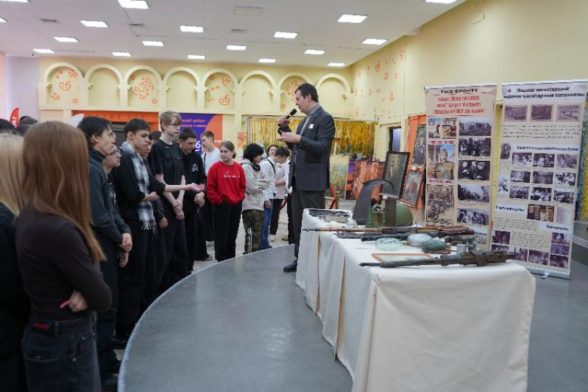 В Волжском стартовал культурно-патриотический проект «Защитники Отечества»