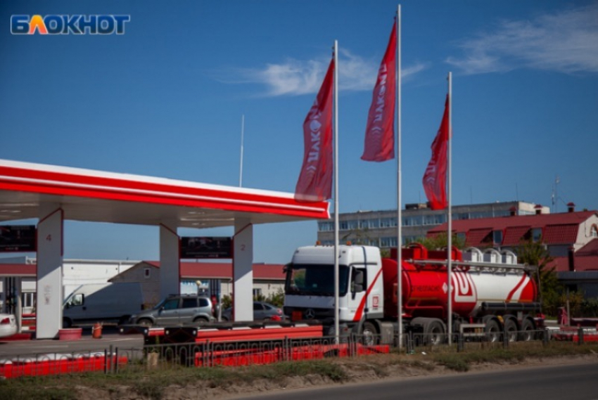 Как изменились цены на топливо в Волжском: статистика