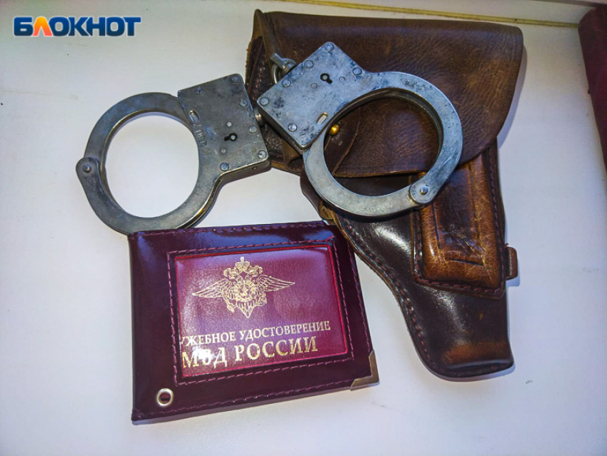 30 летний мужчина попался на распространении наркотиков с несовершеннолетней девочкой