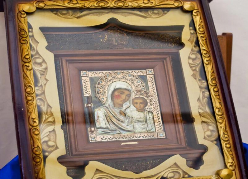 Волжане могут приложиться к Казанской иконе Божией Матери