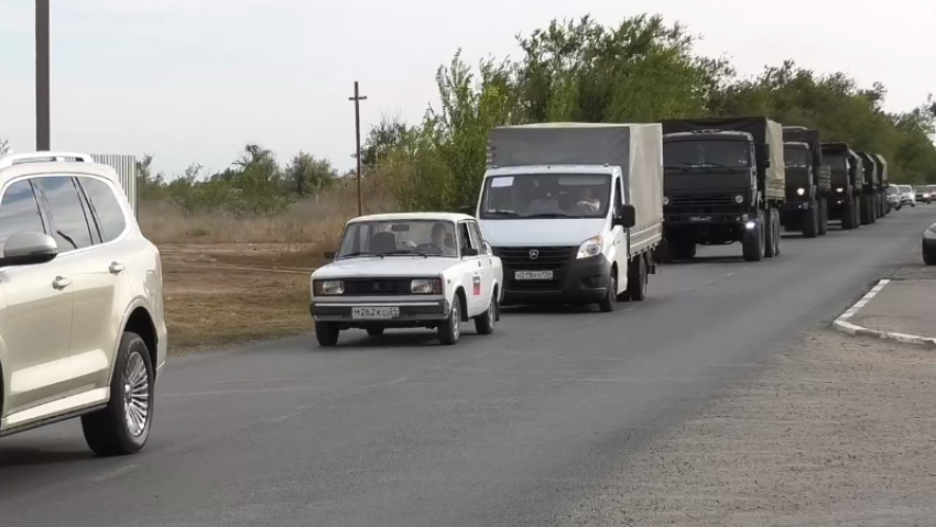 Волжский продолжает поддерживать фронт и мирных жителей: 53-й гуманитарный конвой отправился в путь