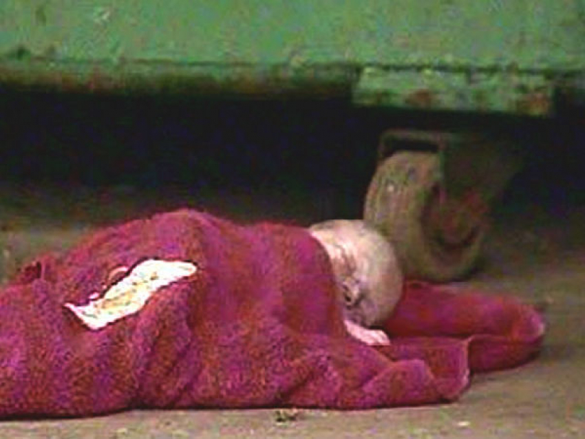 Под Волгоградом мать выкинула новорожденную дочку