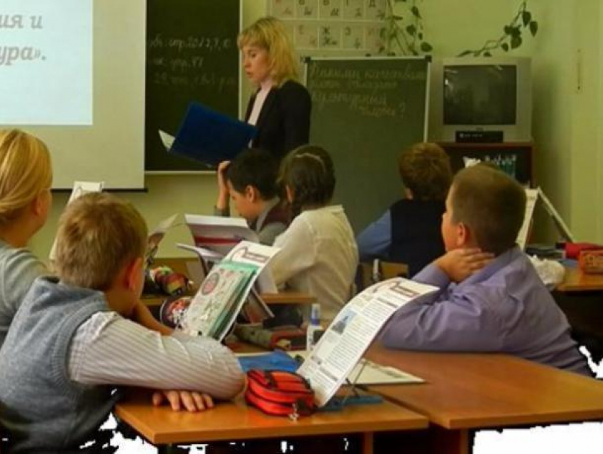 Инновационные программы активно испытывают на школах и детских садах Волжского