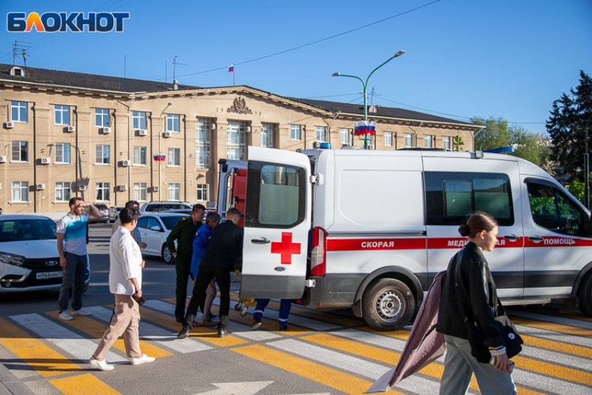 Подростка сбили на пешеходном переходе в Волжском