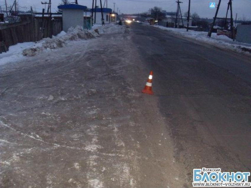 В Волжском мужчина погиб под колесами «Kia Sportage»