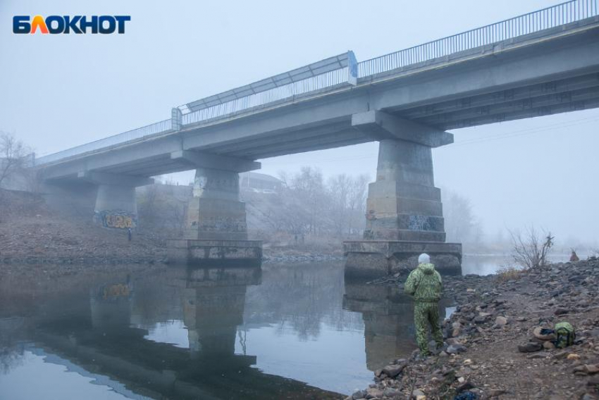 Купаться запрещено! На пляже острова Зеленый в Волжском установят таблички