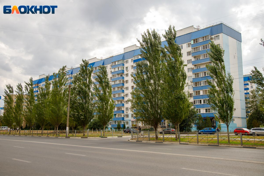 Запах фекалий не давал спать жителям Волжского