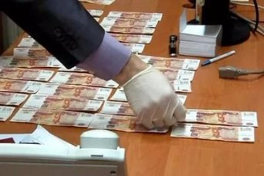 Известного волжского врача Альбину Розинскую и ее медсестру судят за липовые справки мигрантам 