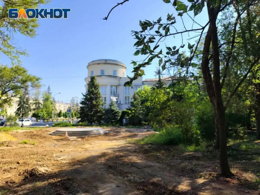 В Волжском появится новая площадка для выездных регистраций у старого ЗАГСА