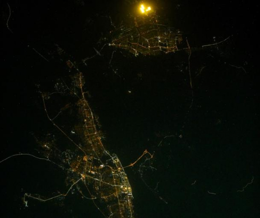 Динозавр и крокодил: Волгоград и Волжский запечатлели с околоземной орбиты