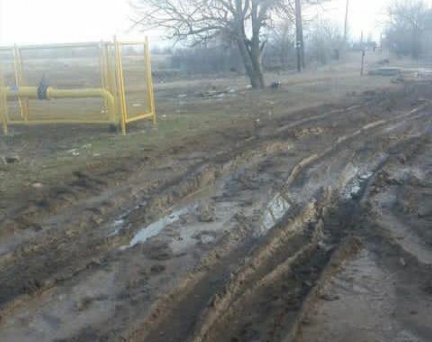 На вас асфальта не хватило: чиновники рассказали волжанам, почему не нужно ждать хороших дорог 