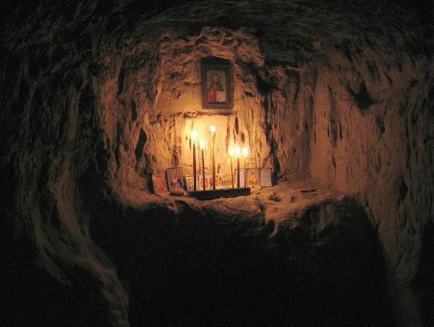 Православные сектанты устроили в Безродном пещерное «братство", - волжанка