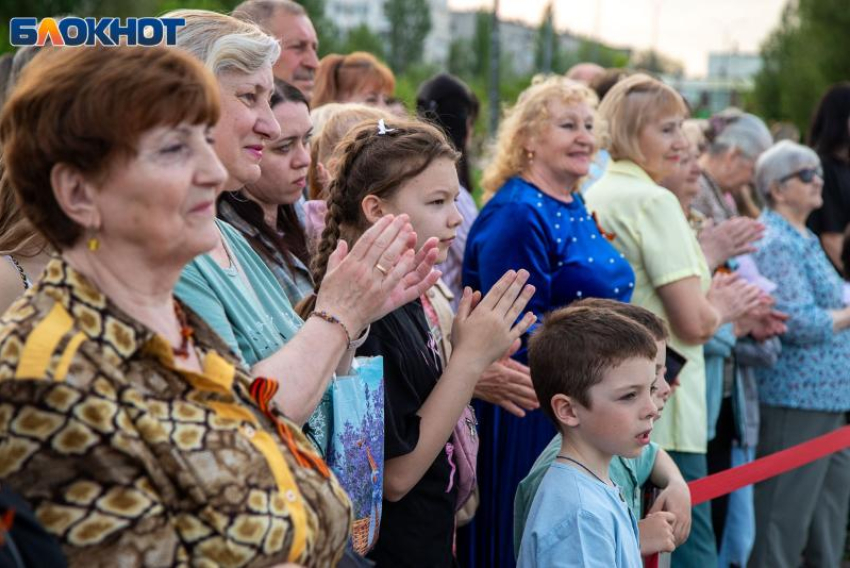 Битва с ведьмой в мегаполисе, смоляные украшения и танцы под звездами: куда сходить в Волжском на последней неделе мая