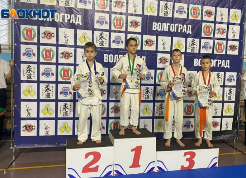 Юные спортсмены из Волжского поучаствовали в открытом турнире Дзюдо
