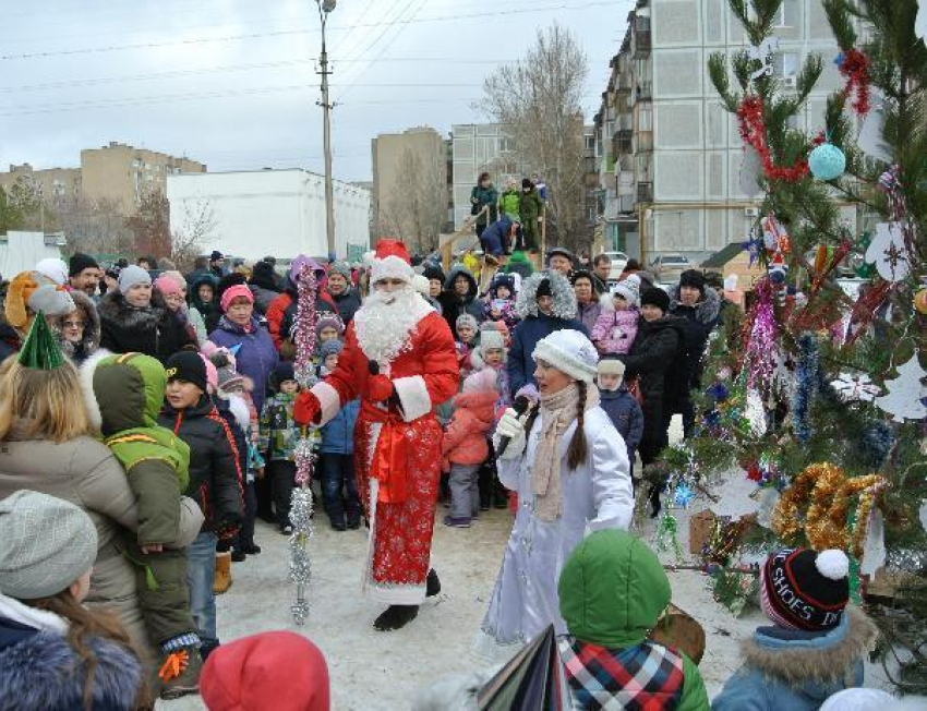 В каждом дворе Волжского пройдет «своя елка"