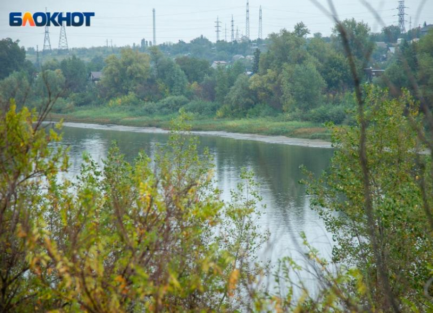 Серые облака и сильный ветер ждут волжан в четверг: прогноз погоды