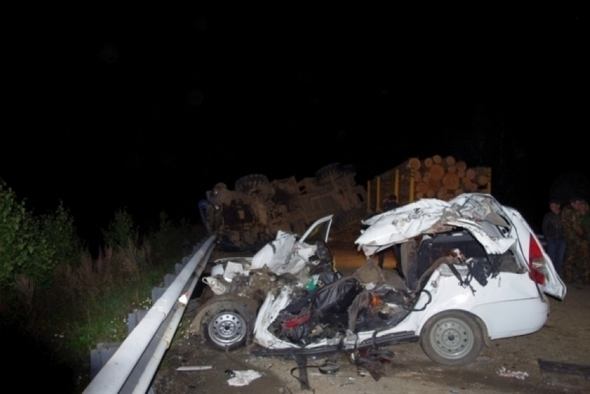 Во Фролово в ДТП погибла 26-летняя автоледи