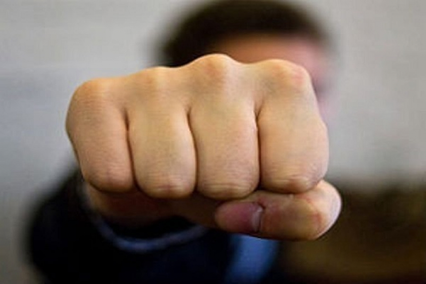 В Волжском  мужчина убил родственника двумя ударами за оскорбление