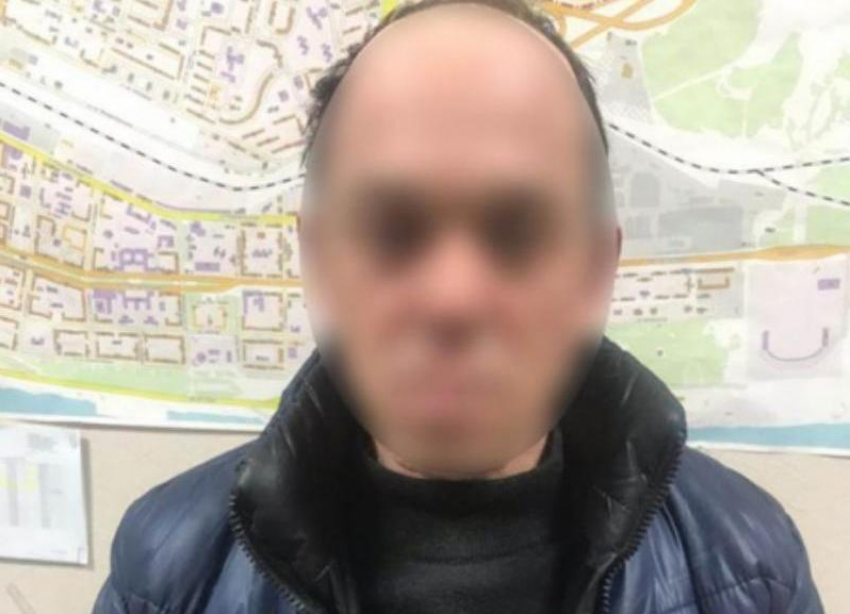 Романтик подшофе ограбил магазин в Волгограде, чтобы купить знакомой цветы