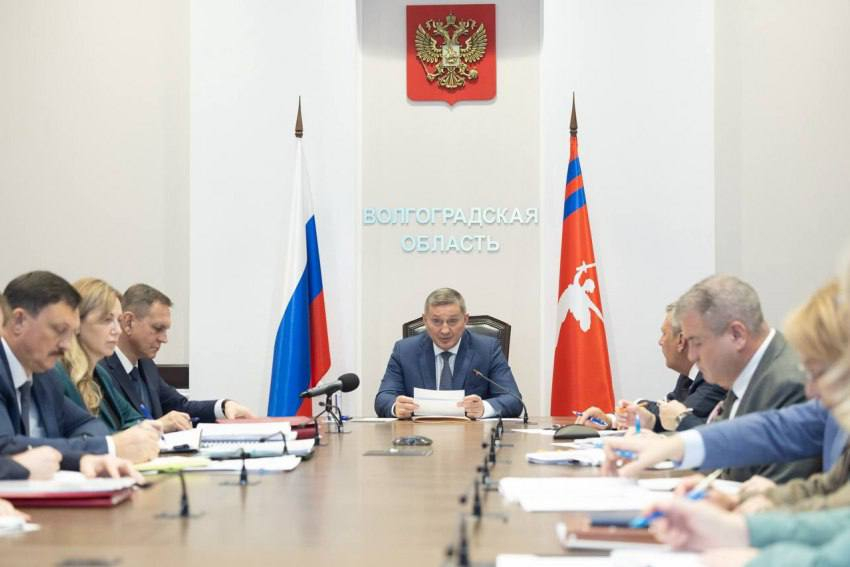 Жилые дома пострадали после атаки БПЛА в Волгограде 