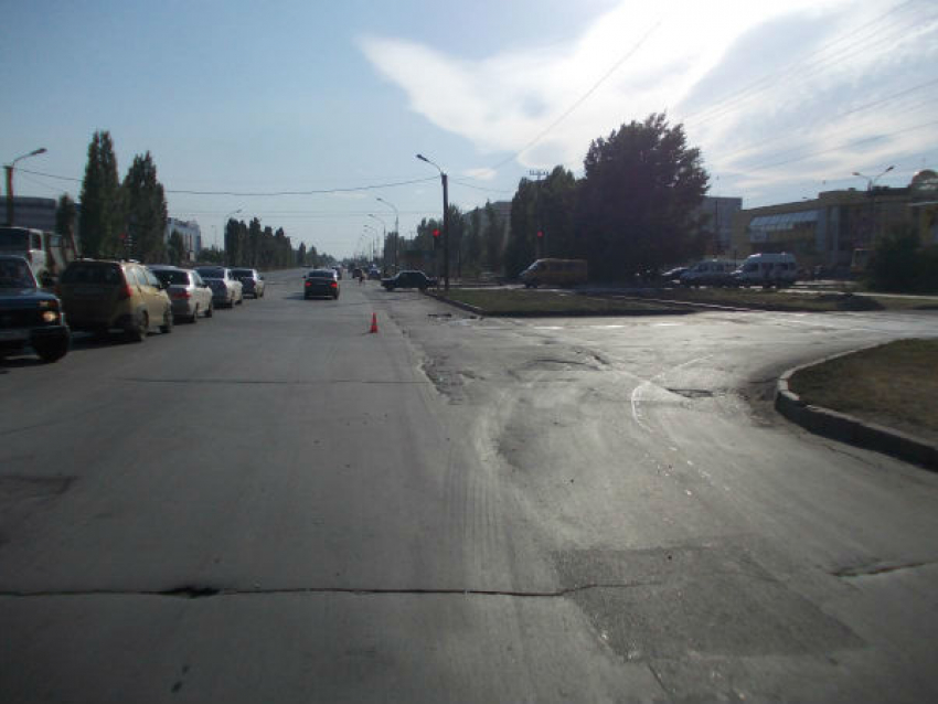 Волжская автоледи устроила ДТП