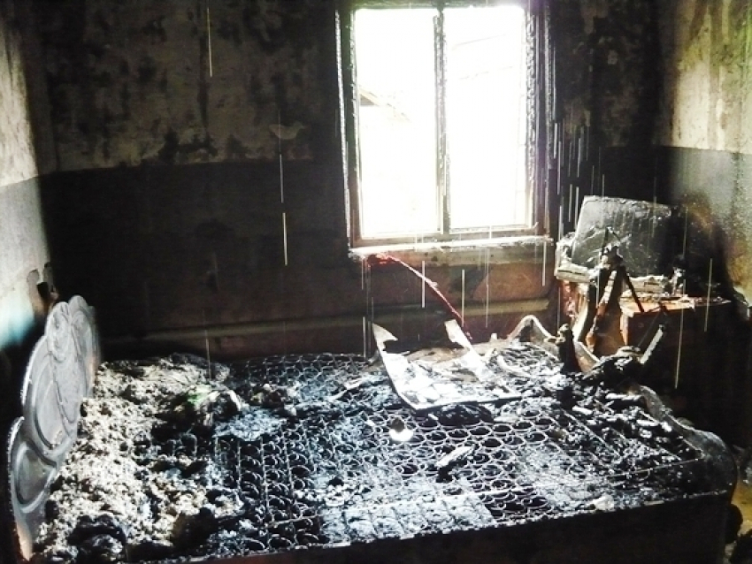 В Волгоградской области в огне погибла пожилая женщина