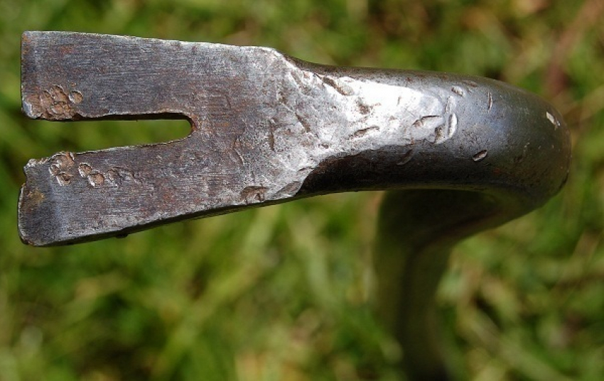 Под Волгоградом селянин безуспешно пытался вскрыть банкомат гвоздодером