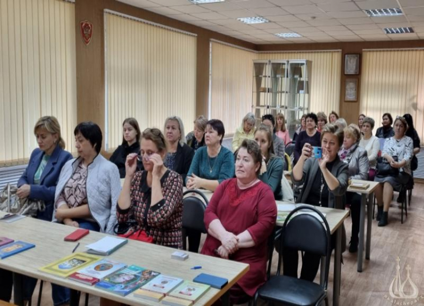 Волжские учителя заседали в Епархиальном музее православной книги