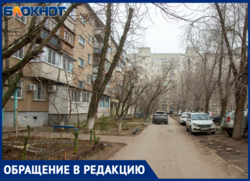 Волжская компания препятствует входу в подъезд жильцам без платного подключения