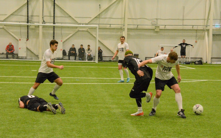 В Волжском прошли матчи 8‑го тура зимнего чемпионата ЛФЛ 8×8