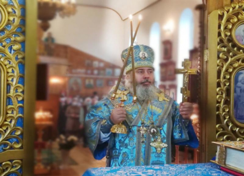 В святой праздник епископ Иоанн совершил литургию в Никольском храме под Волжским
