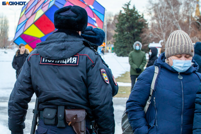 Доверчивый волжанин отдал собутыльнику телефон и карту ради добавки, но не получил желаемого