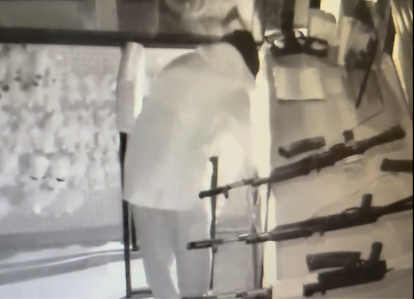 В Волжском произошло ночное ограбление двух тиров: злоумышленников ищут по видео