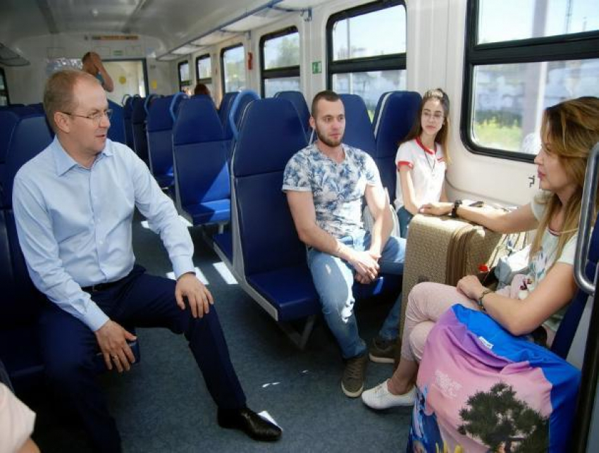 Из аэропорта до Волжского продлят путь нового электропоезда