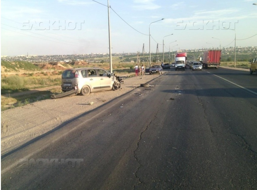 Пенсионерка устроила тройное ДТП на севере Волгограда